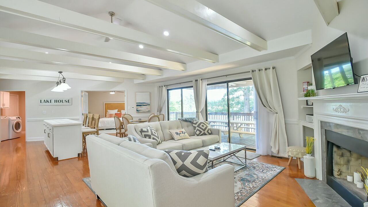 Photo of Livingroom in Semora