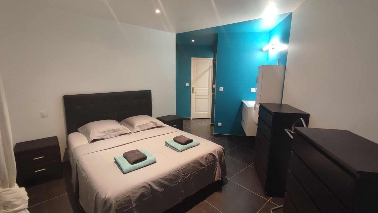 Photo of Bedroom in Saint-Aunes