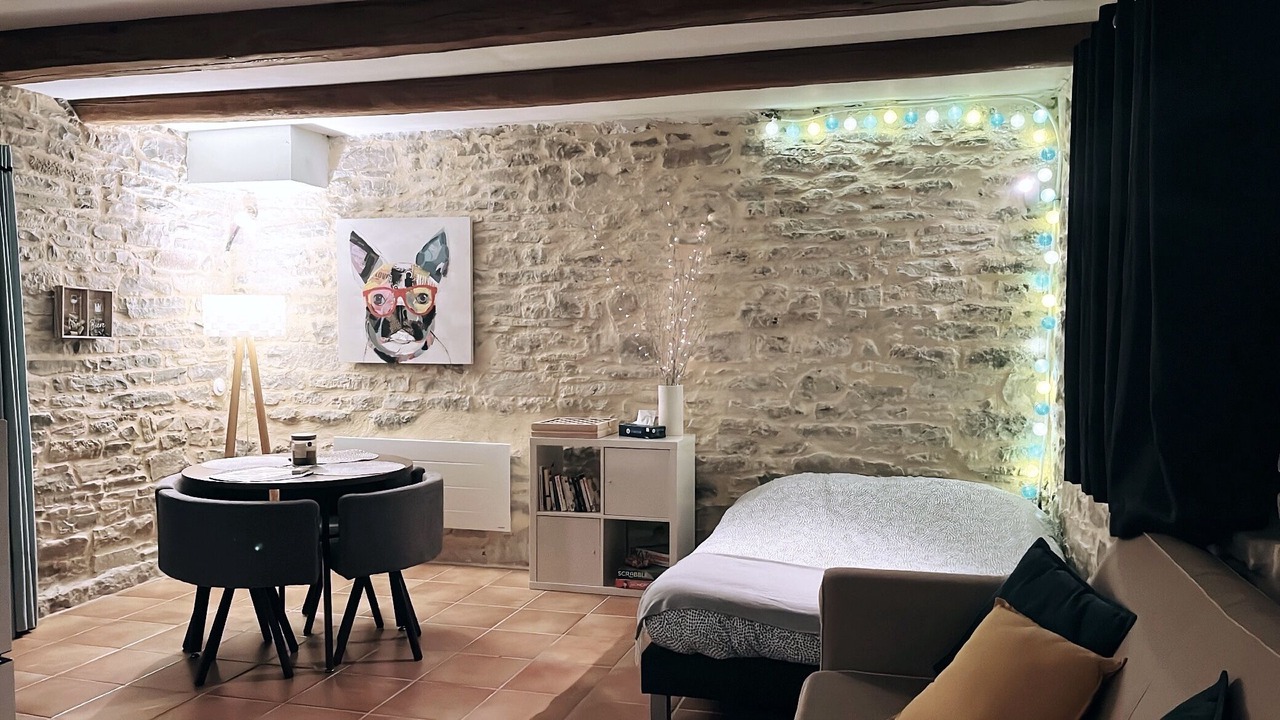 Photo of Bedroom in Pompignan