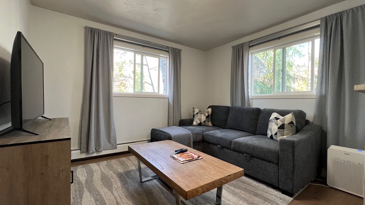 Photo of Livingroom in Matterhorn Village