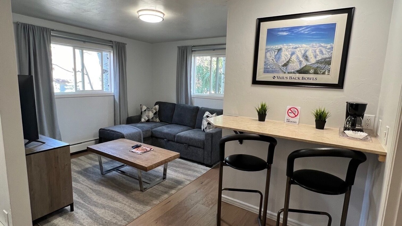 Photo of Livingroom in Matterhorn Village