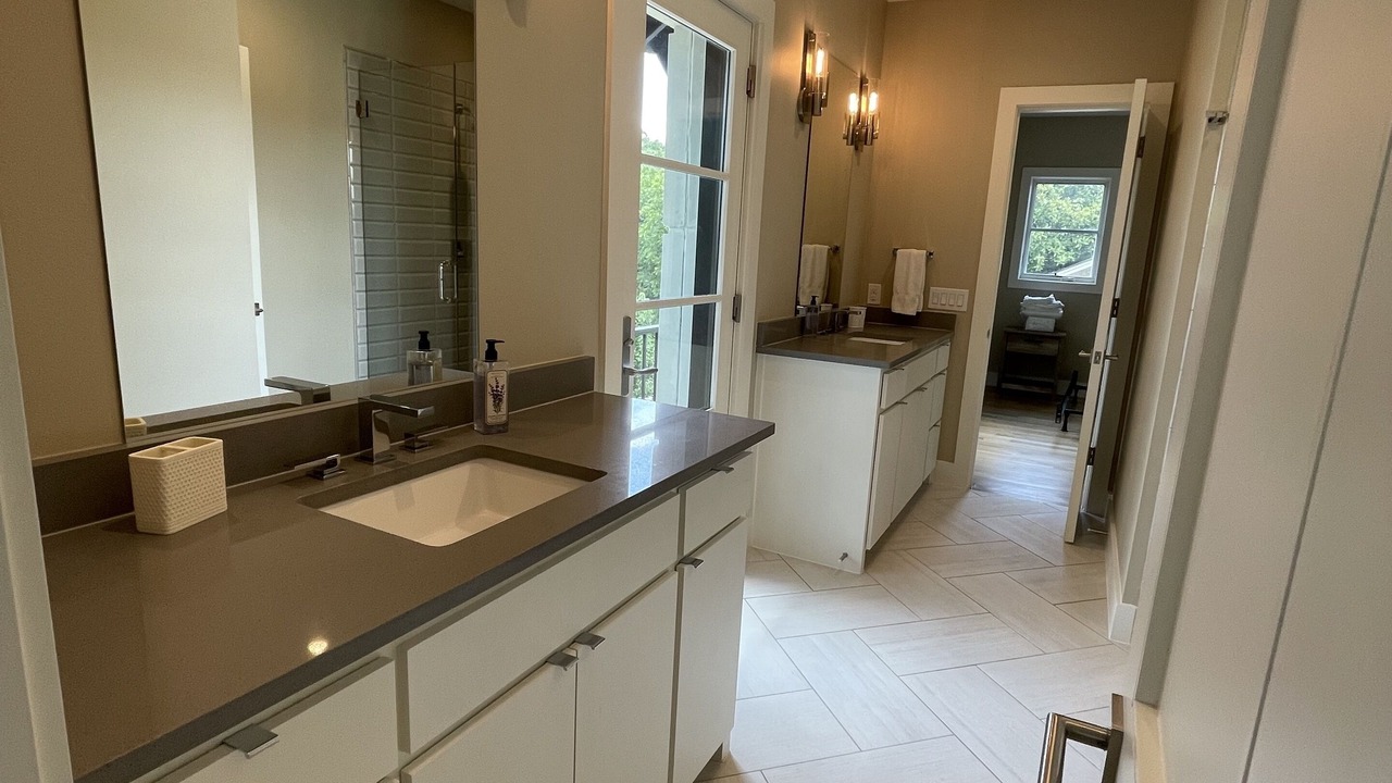 Photo of Bathroom in Park Cities