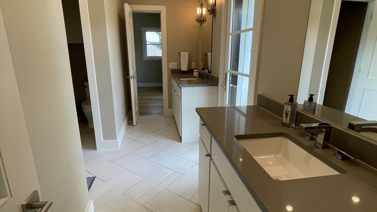 Photo of Bathroom in Park Cities