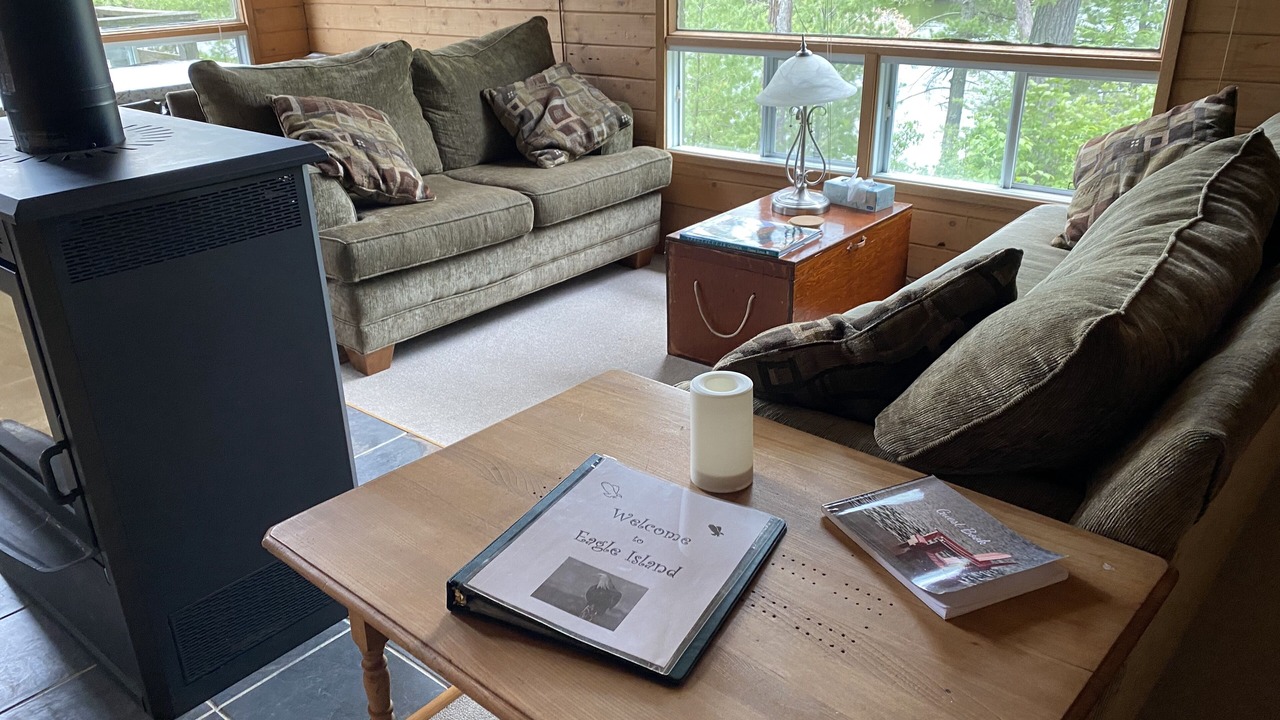 Photo of Livingroom in Sioux Narrows