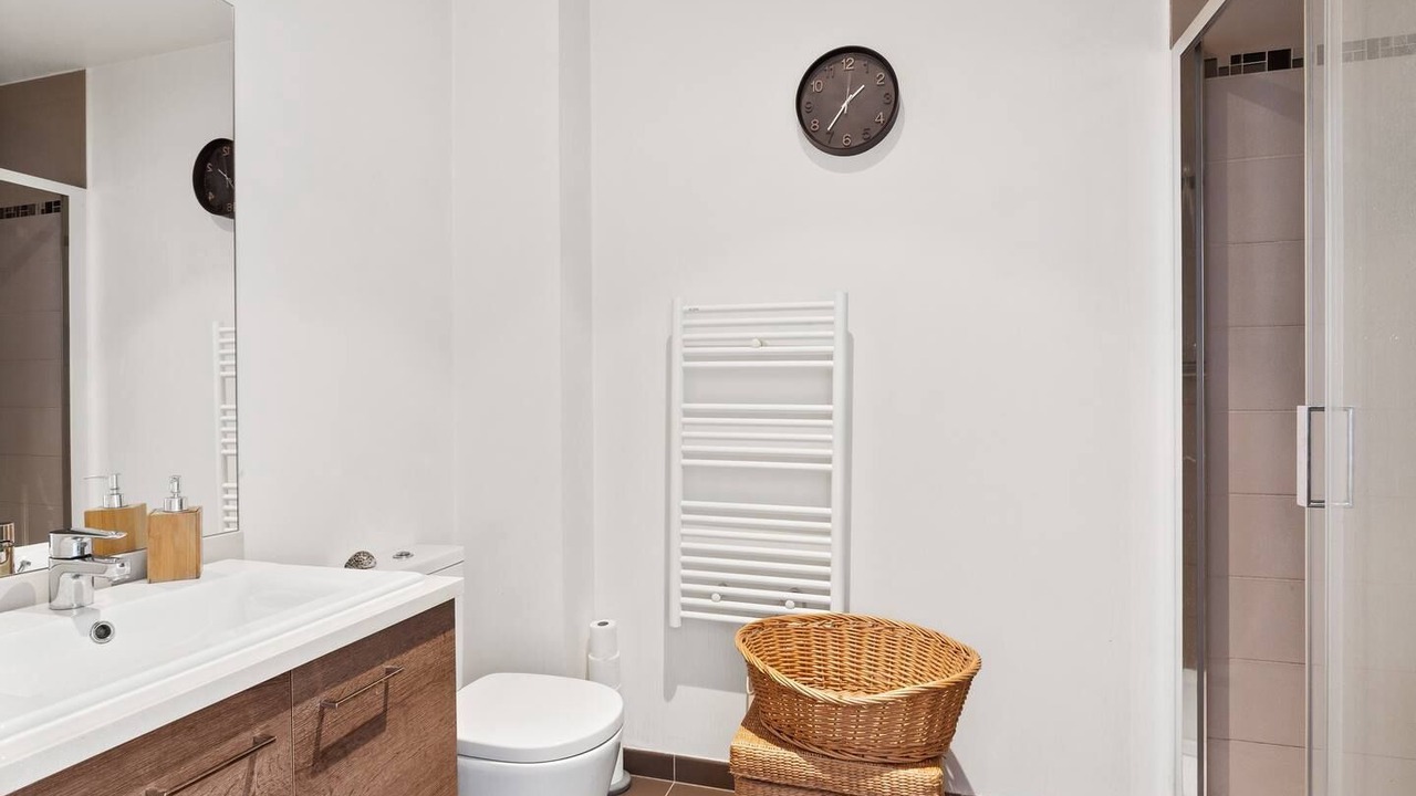 Photo of Bathroom in Pere Lachaise