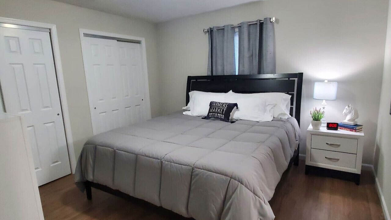 Photo of Bedroom in Middletown