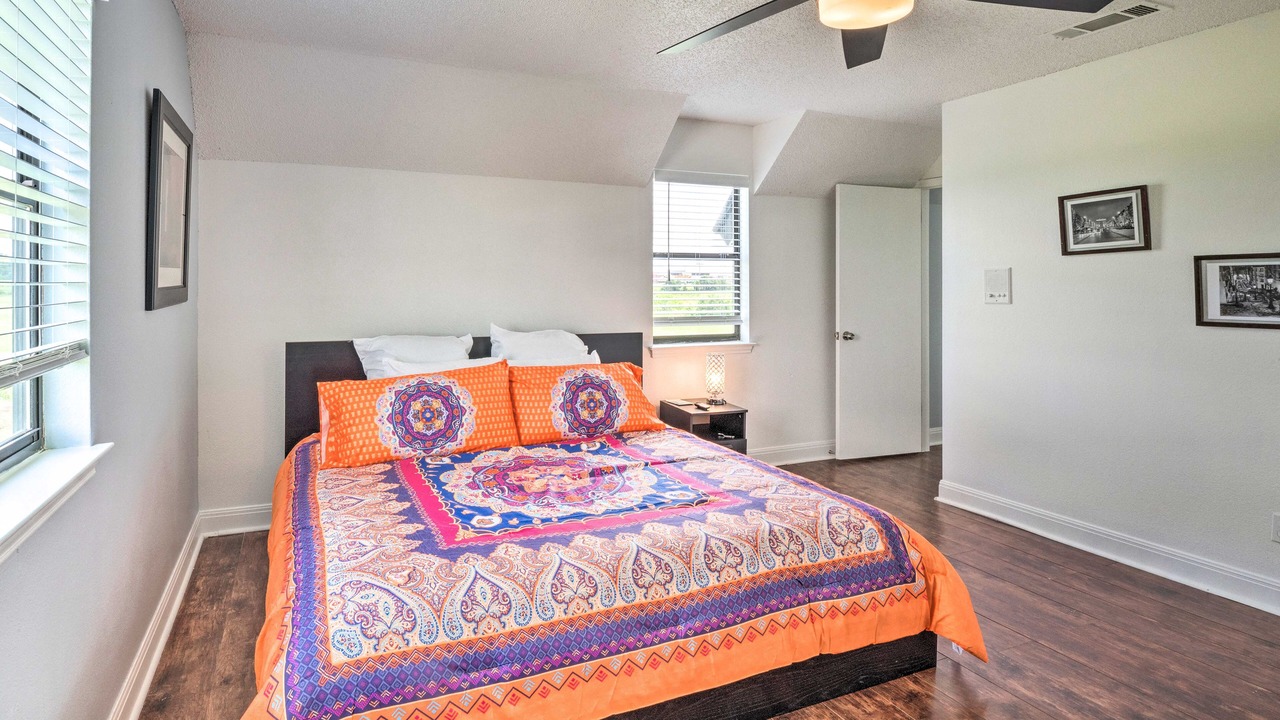 Photo of Bedroom in Garfield