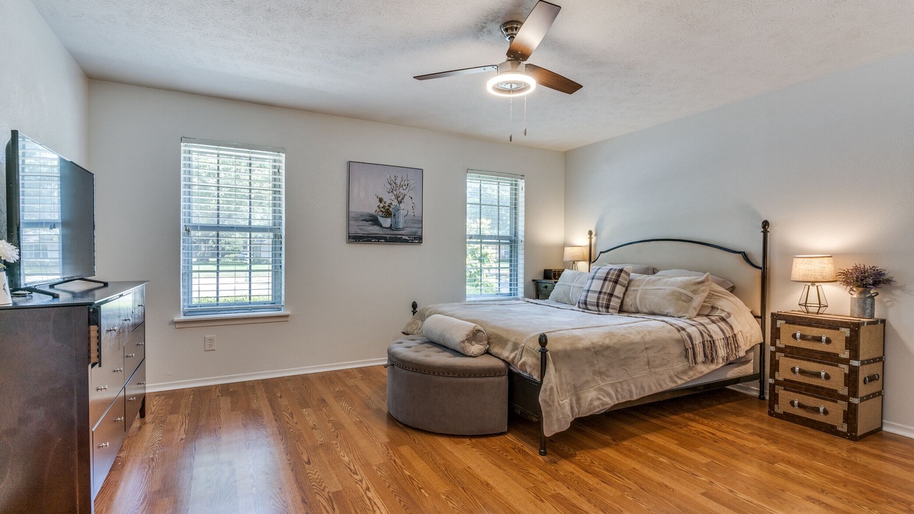 Photo of Bedroom in Lakewood