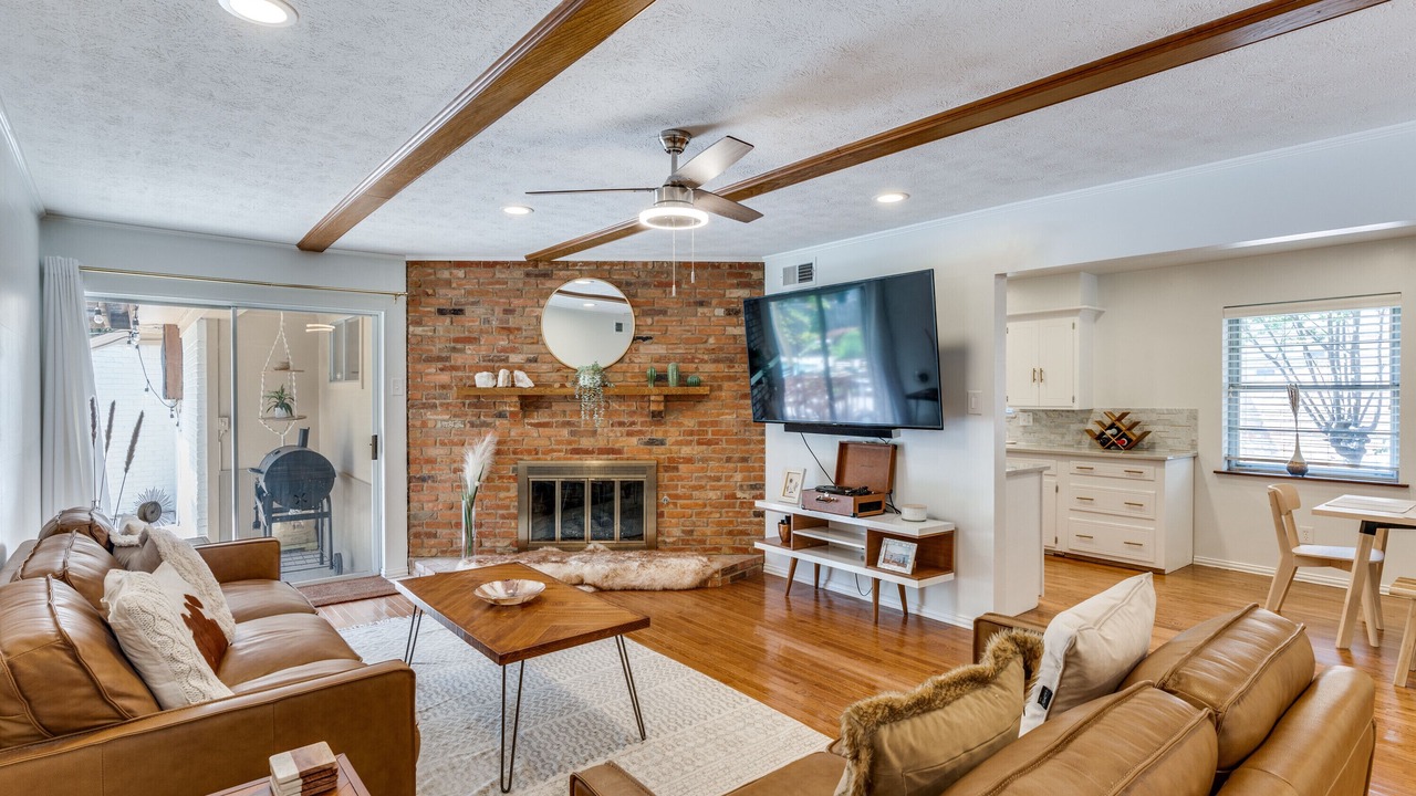 Photo of Livingroom in Lakewood