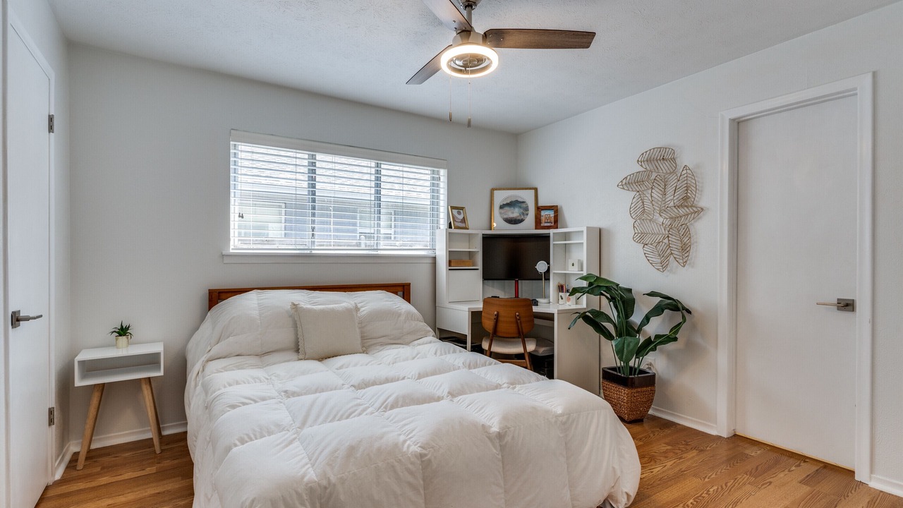 Photo of Bedroom in Lakewood