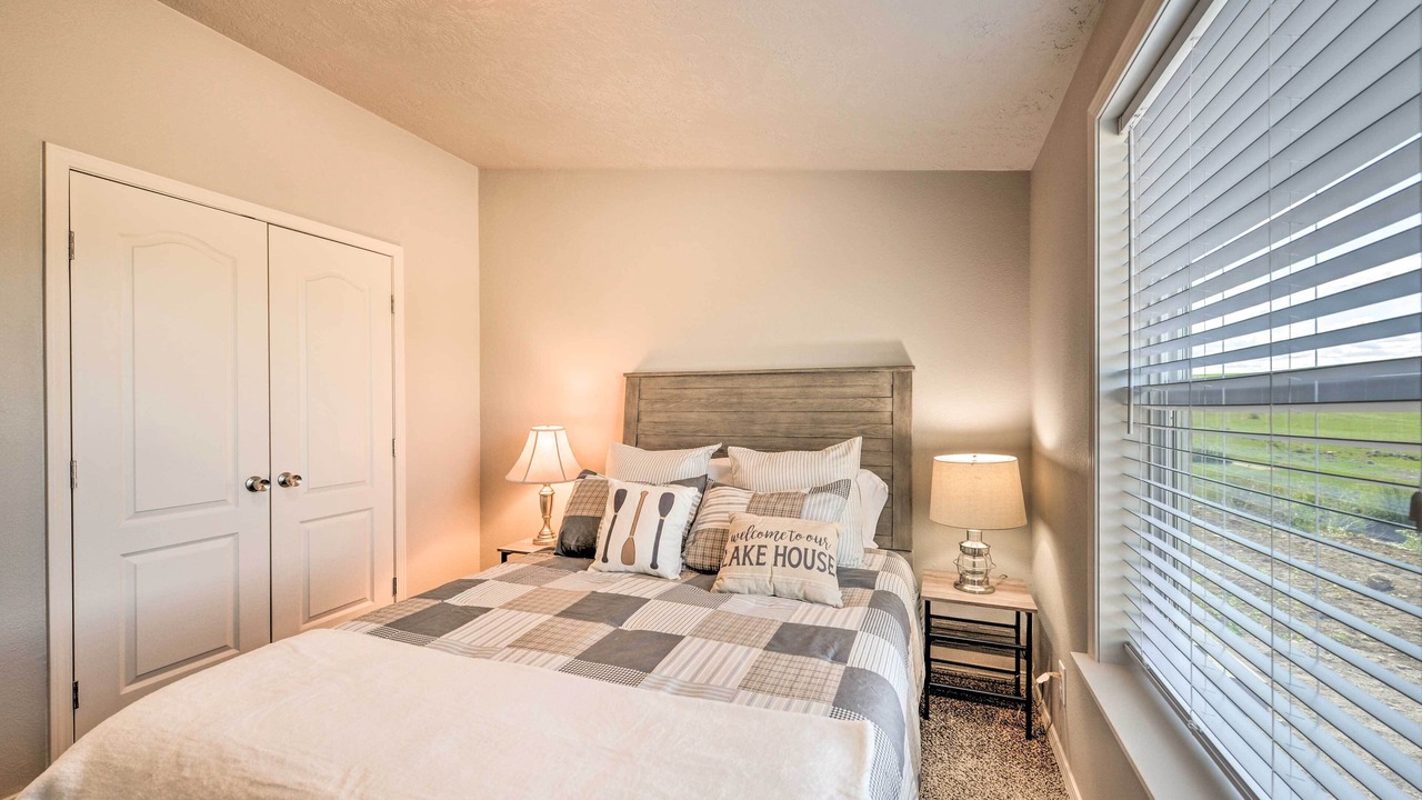 Photo of Others in Ashton