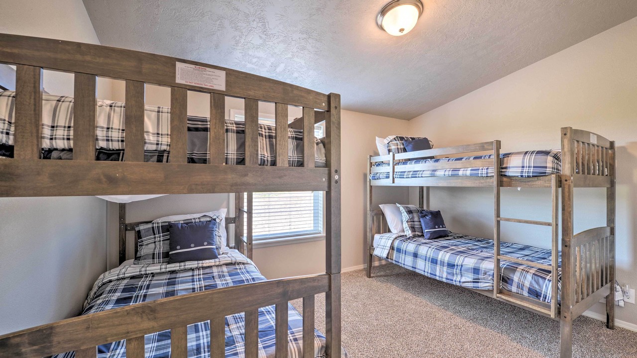 Photo of Others in Ashton