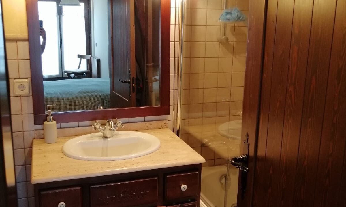 Photo of Bathroom in Isil