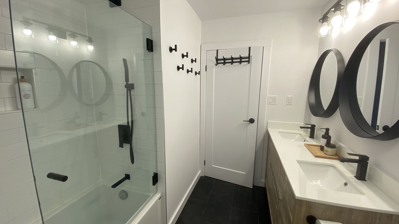 Photo of Bathroom in Bracebridge
