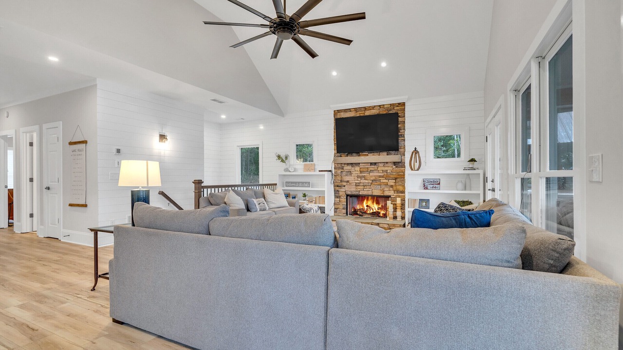 Photo of Livingroom in Eatonton