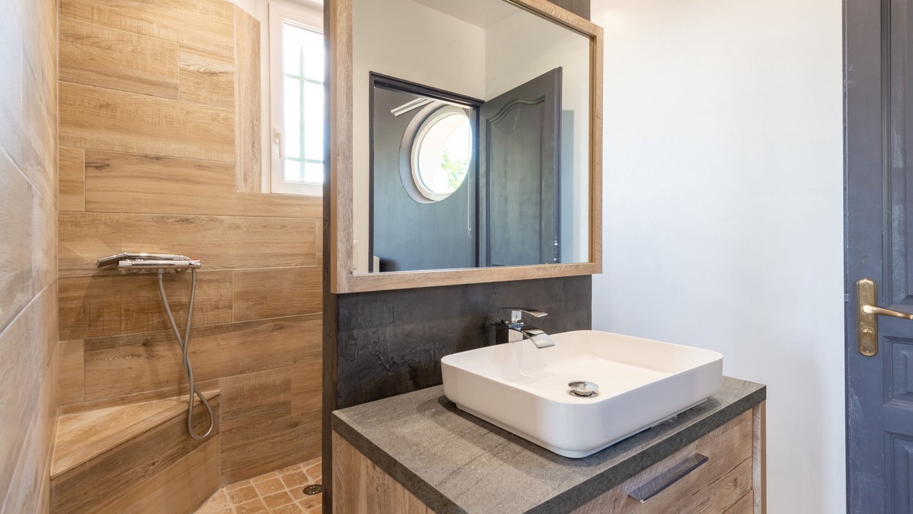 Photo of Bathroom in Grignan