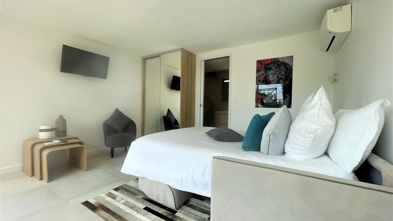 Photo of Bedroom in Le Cannet