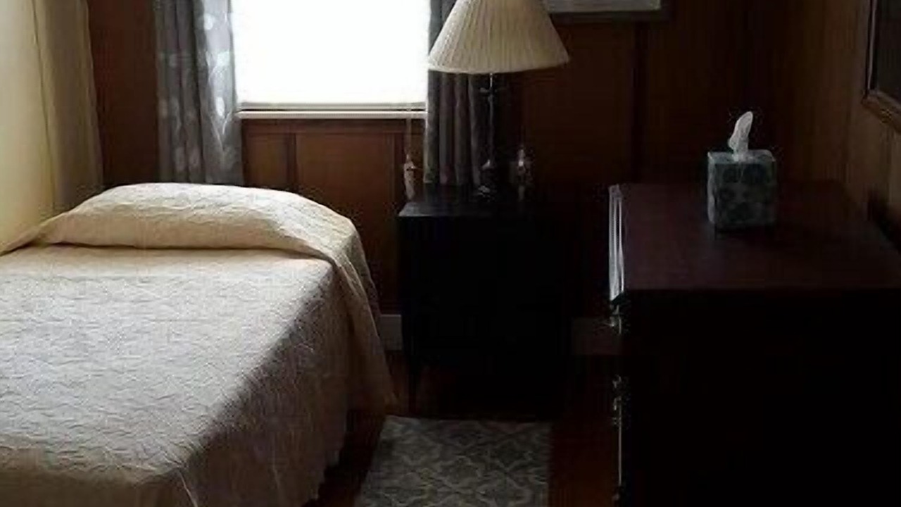 Photo of Bedroom in Beverly