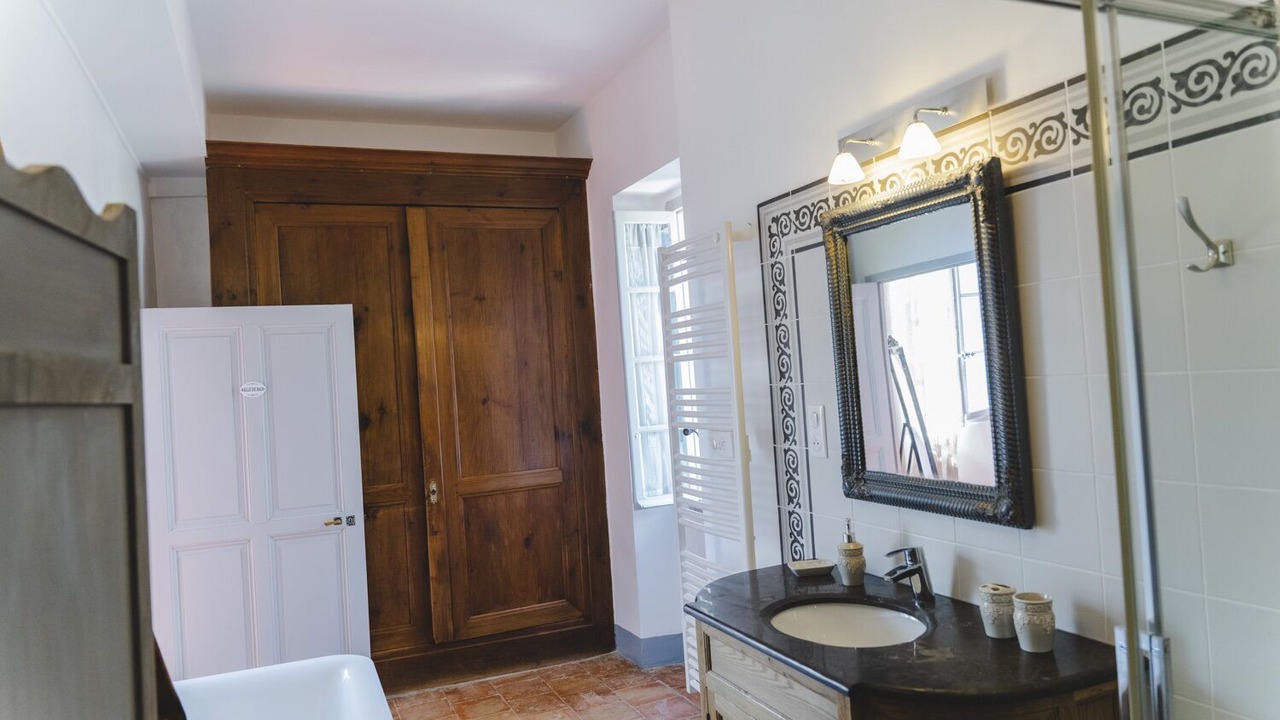 Photo of Bathroom in La Cadiere-et-Cambo