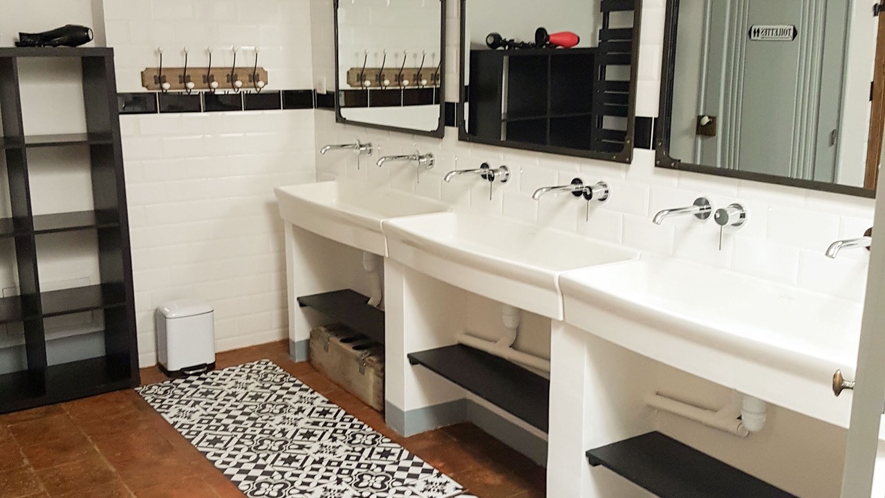 Photo of Bathroom in La Cadiere-et-Cambo
