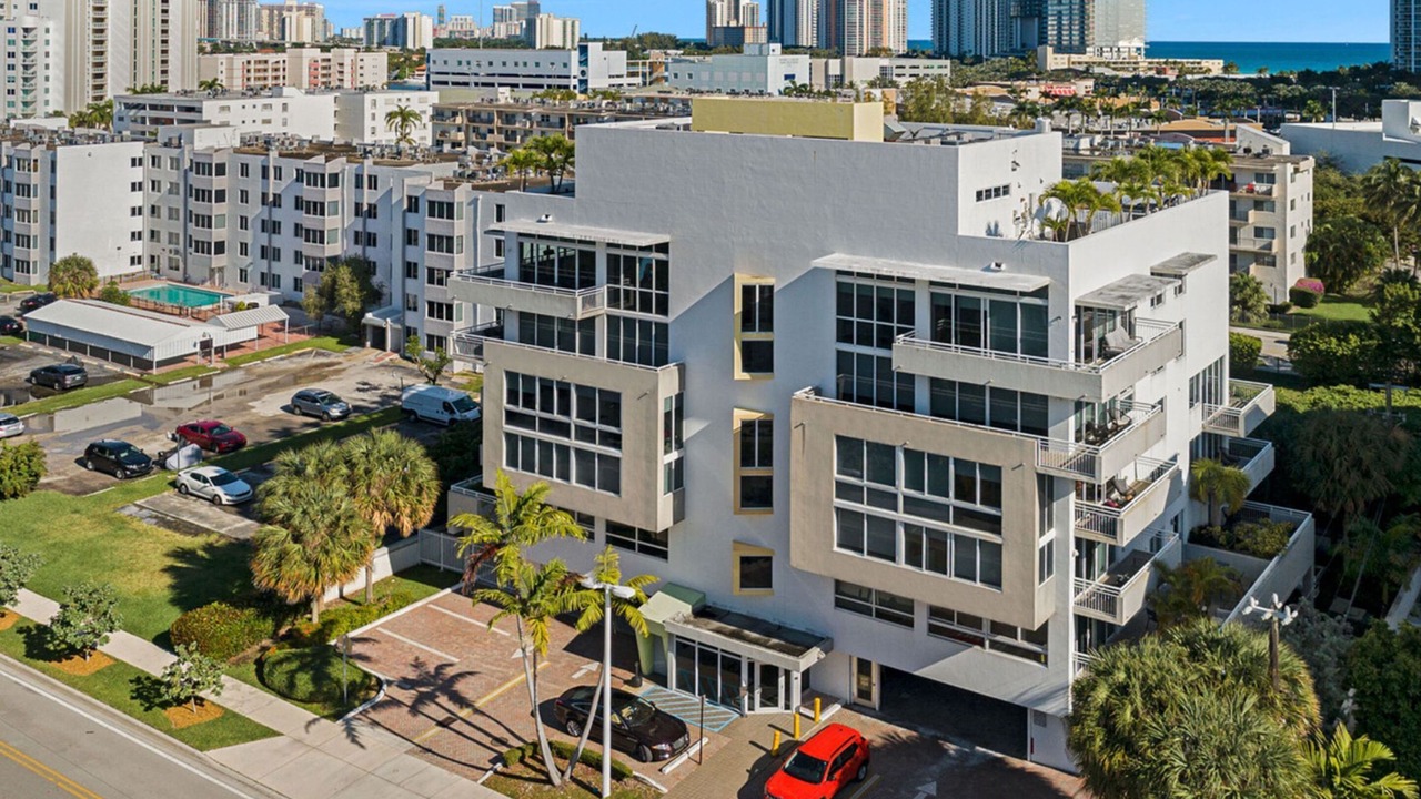 Photo of Outdoor in Sunny Isles Beach