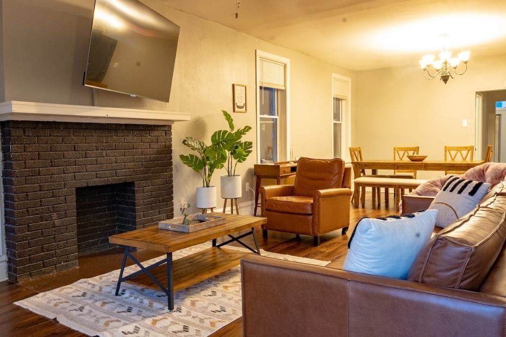 Photo of Livingroom in St. Louis
