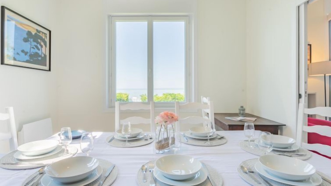 Photo of Bedroom in Saint-Palais-sur-Mer