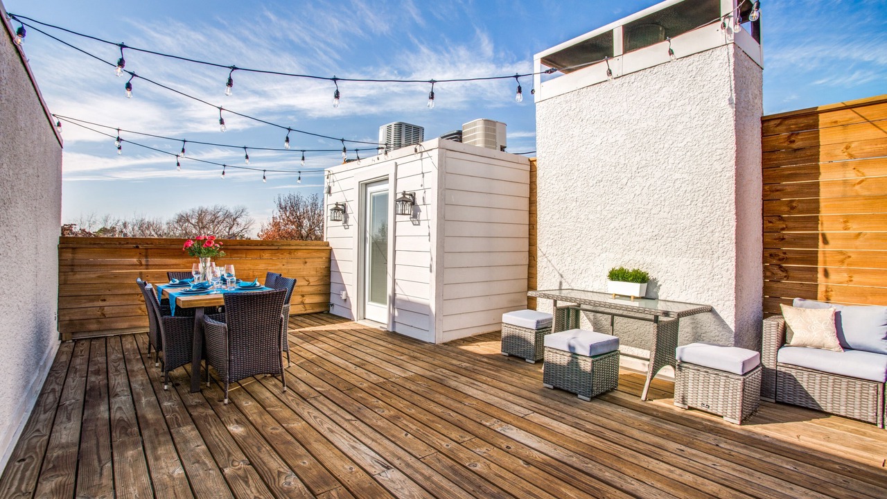 Photo of Outdoor in Oak Lawn