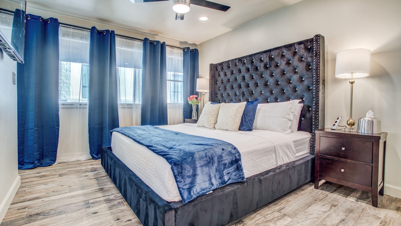 Photo of Bedroom in Oak Lawn