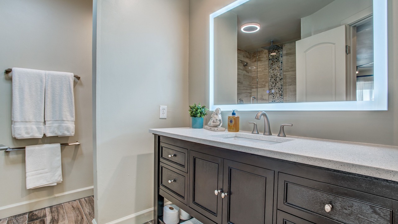 Photo of Bathroom in Oak Lawn