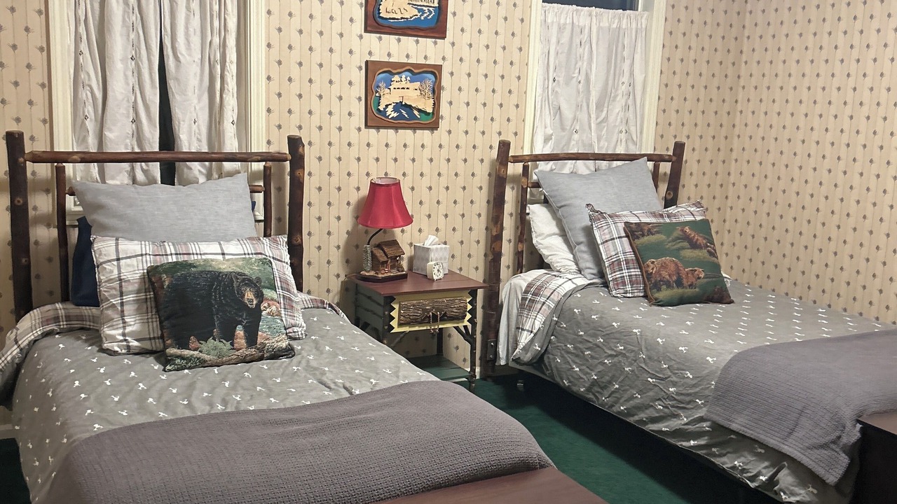 Photo of Bedroom in Onaway