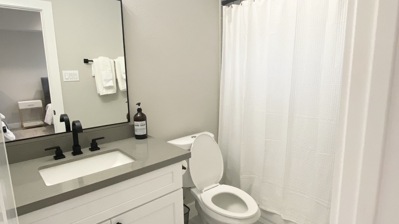 Photo of Bathroom in Lawndale/ Wayside