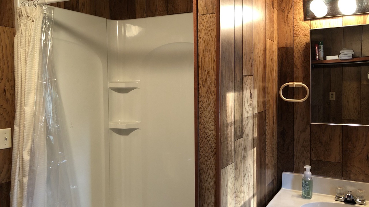Photo of Bathroom in Ponca