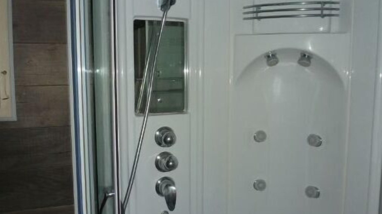 Photo of Bathroom in Vacquieres