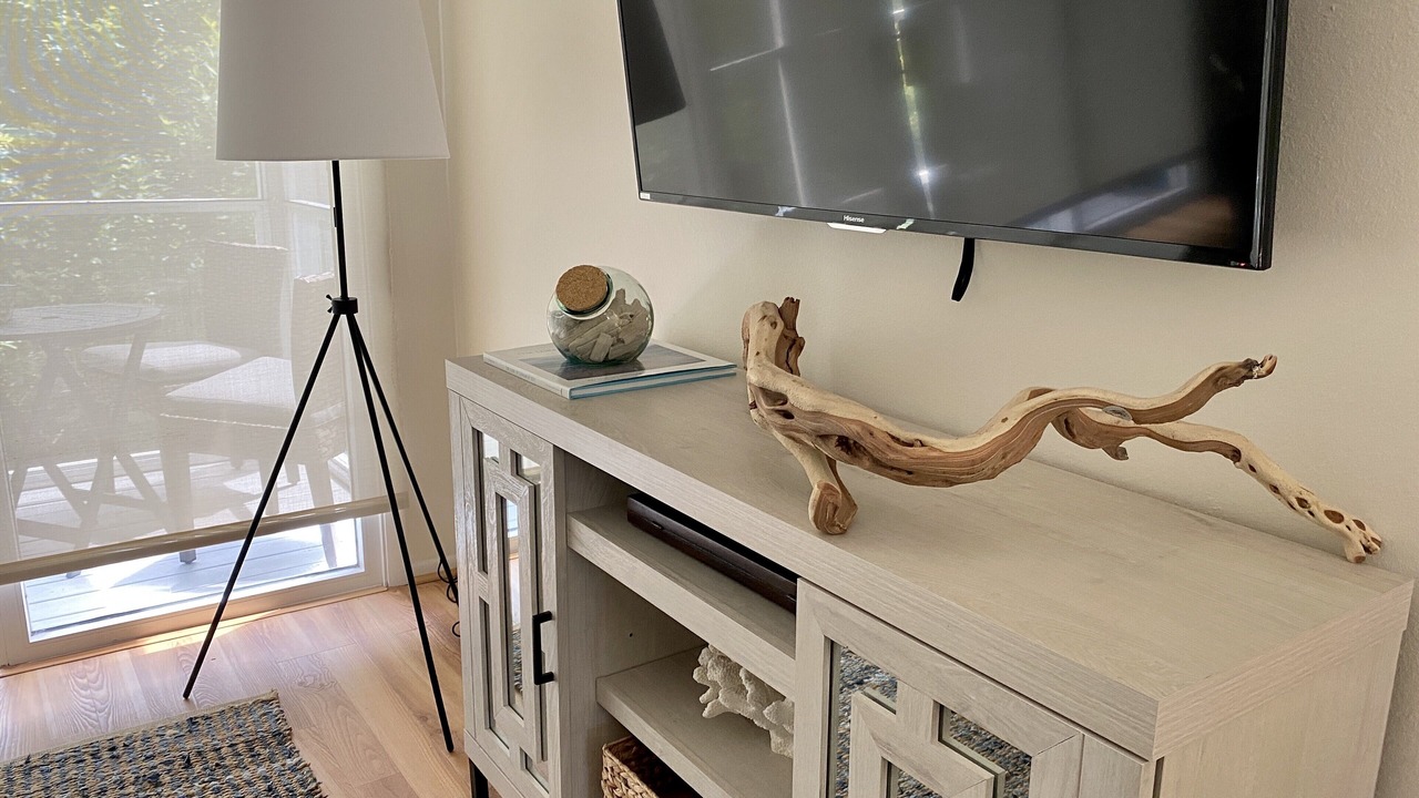 Photo of Livingroom in Whitney Beach