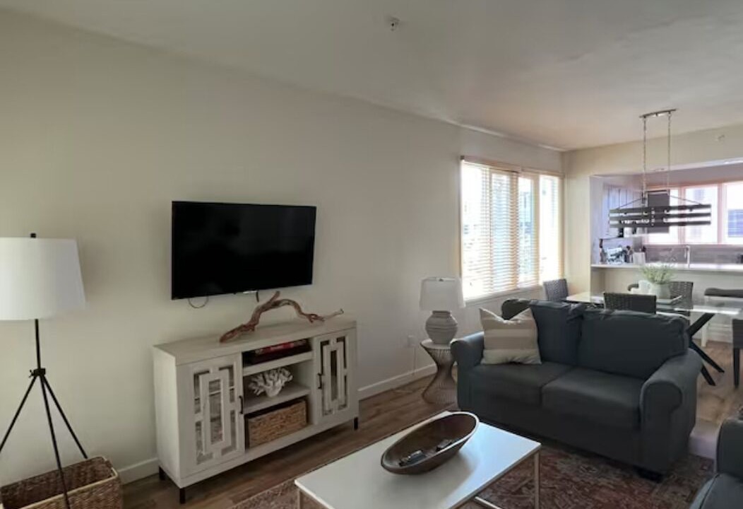 Photo of Livingroom in Whitney Beach