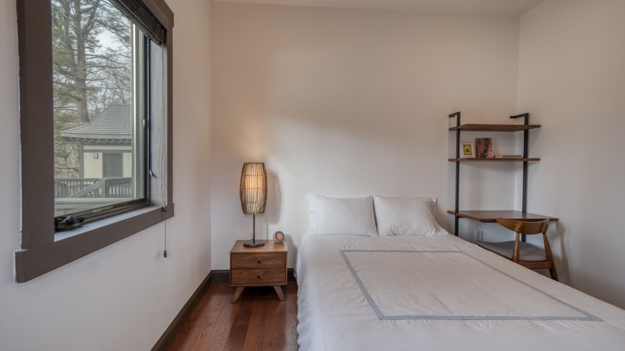 Photo of Bedroom in Oak Hill