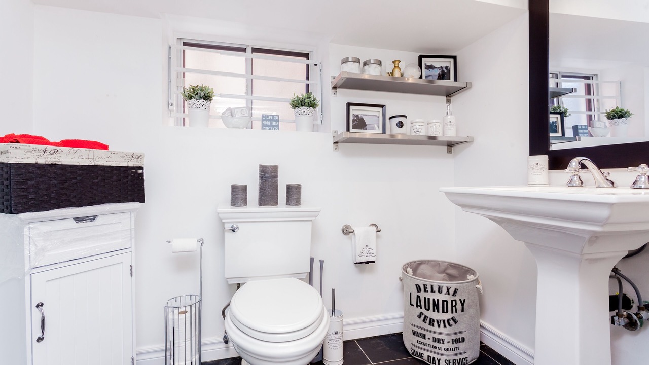 Photo of Bathroom in Bickford Park