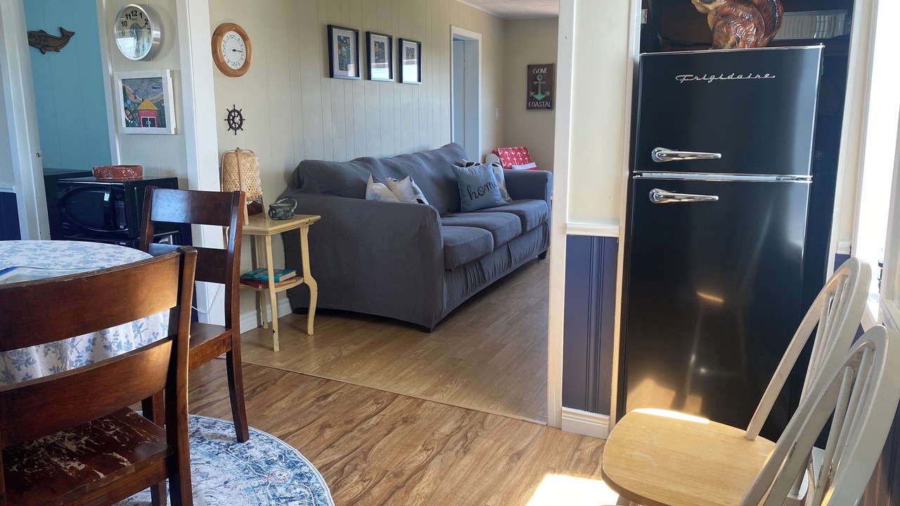 Photo of Livingroom in Charlos Cove