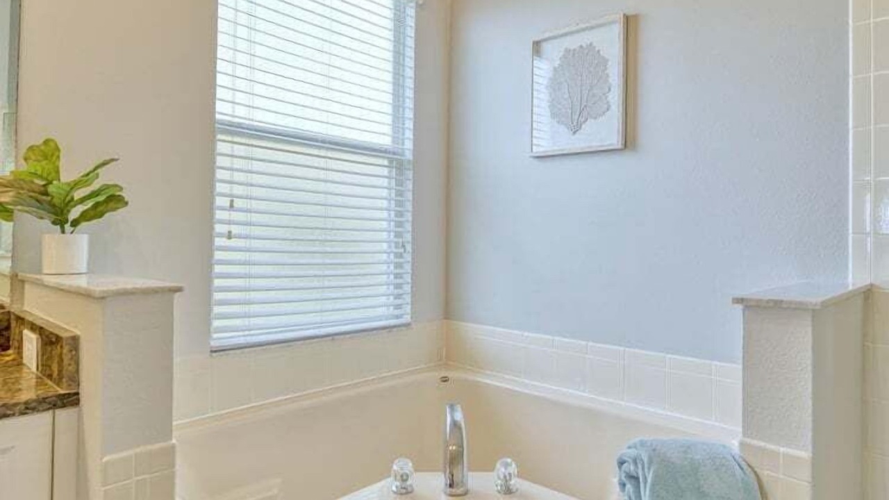 Photo of Bathroom in Tuscan Hills
