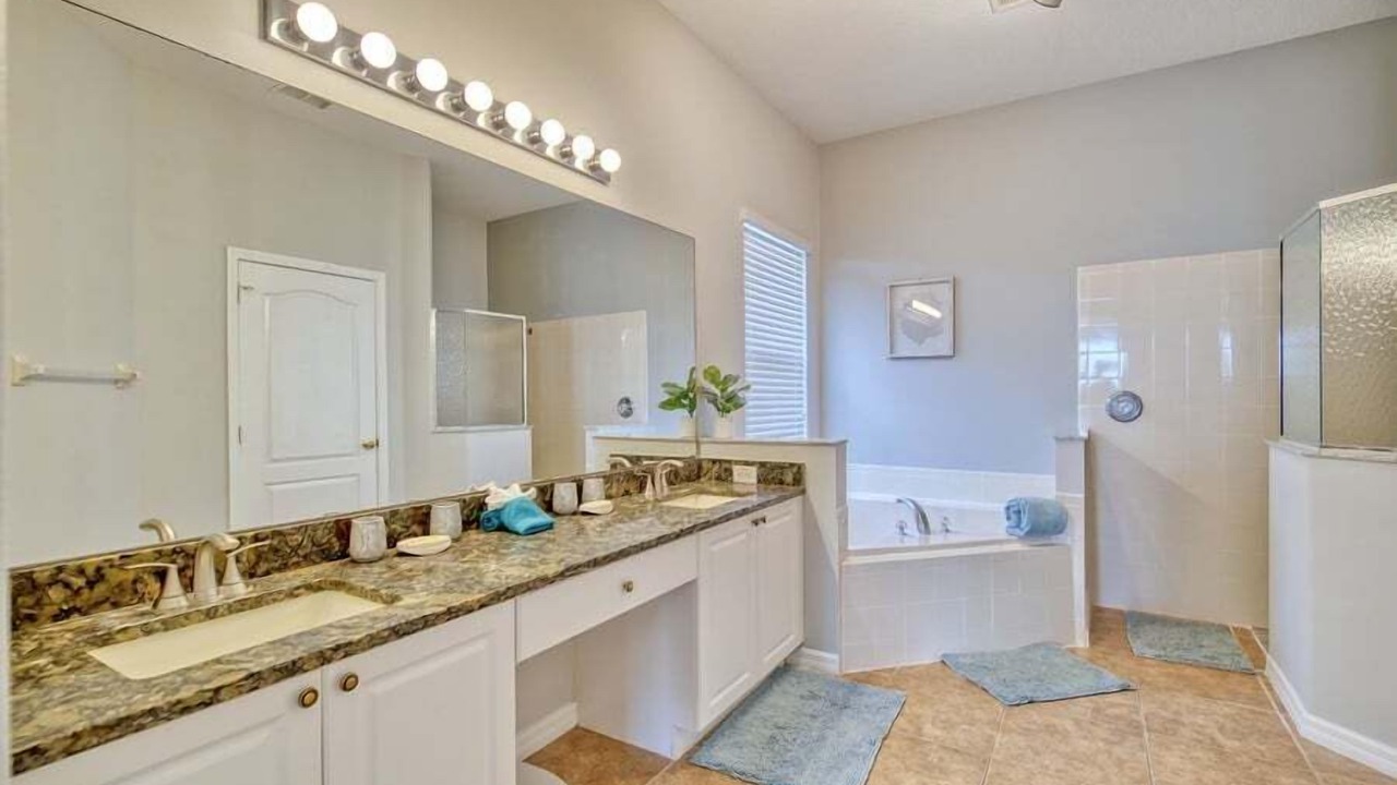 Photo of Bathroom in Tuscan Hills