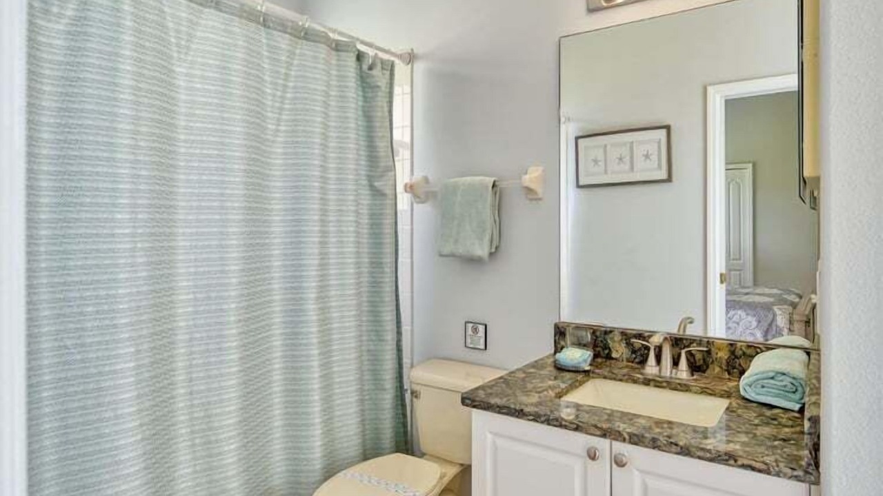 Photo of Bathroom in Tuscan Hills