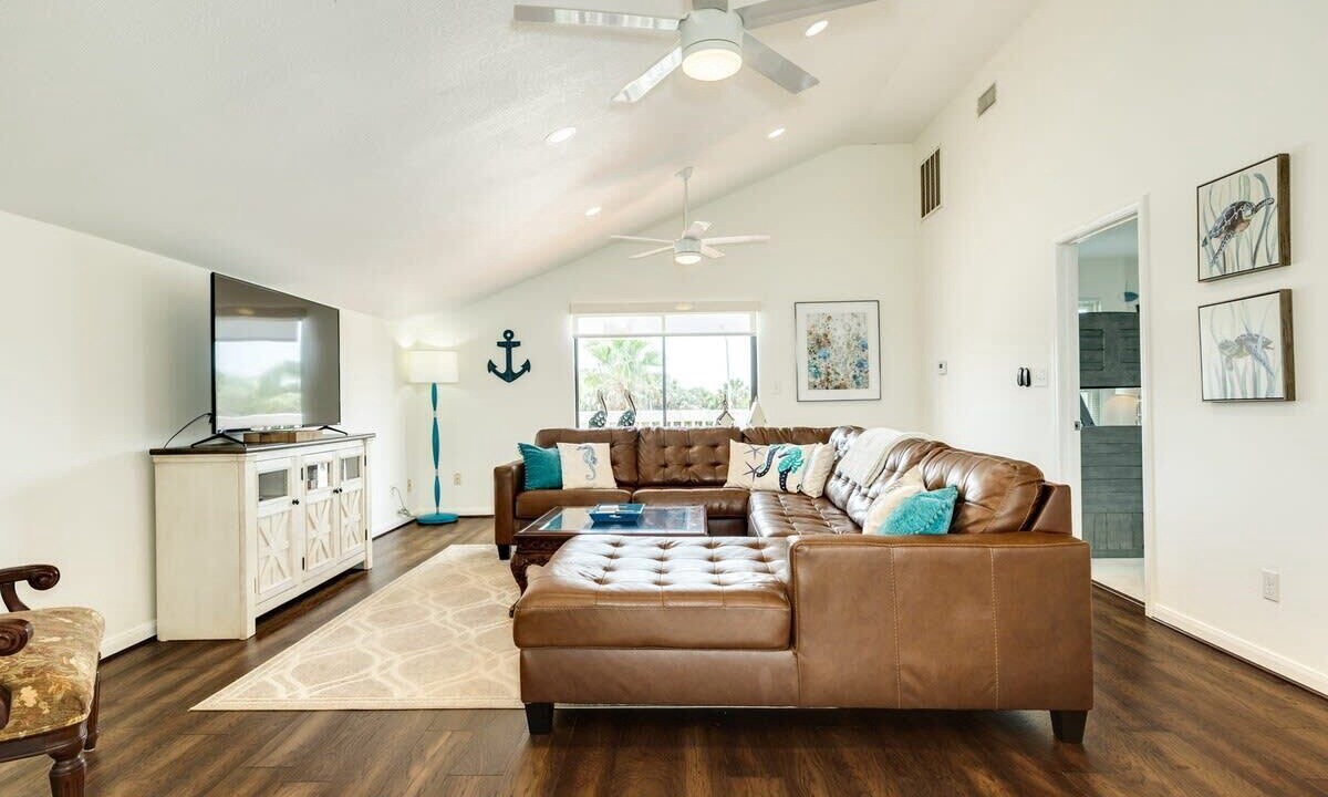 Photo of Livingroom in Isla Del Sol