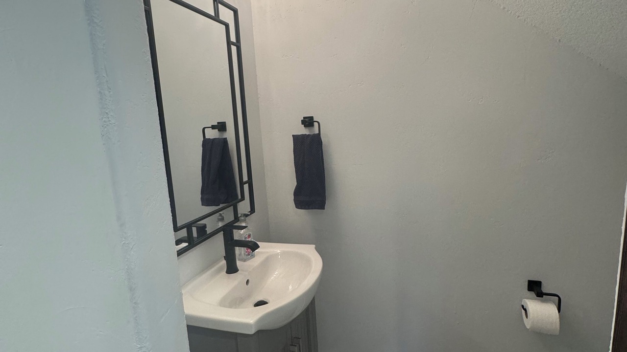 Photo of Bathroom in Kingsland