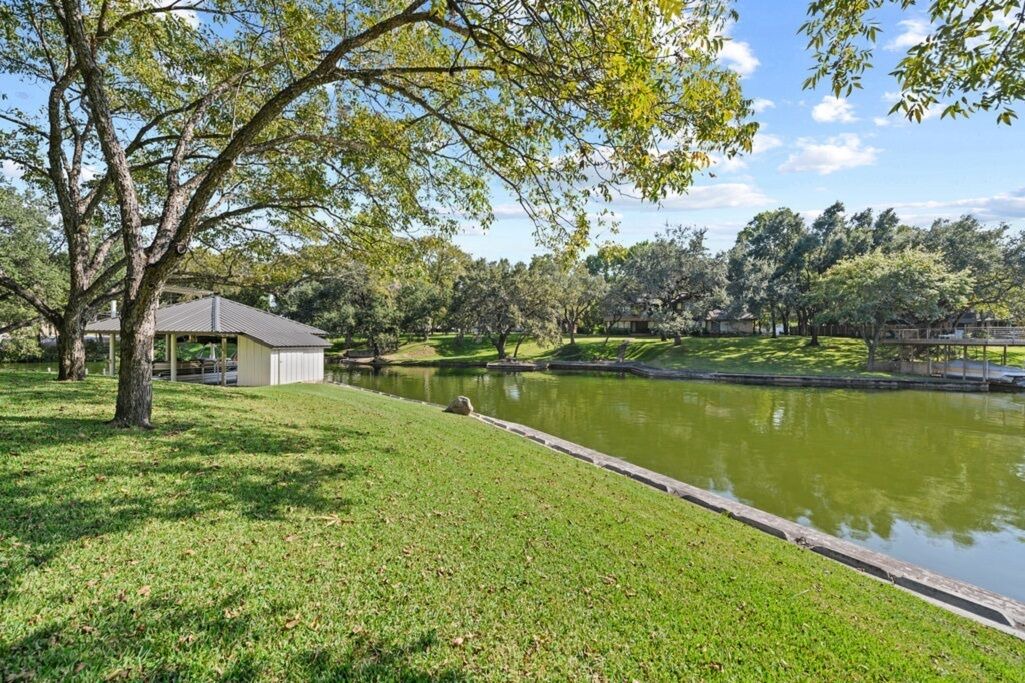 Photo of Outdoor in Kingsland