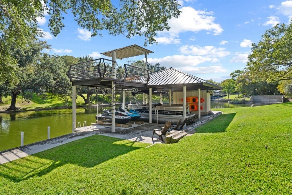 Photo of Outdoor in Kingsland