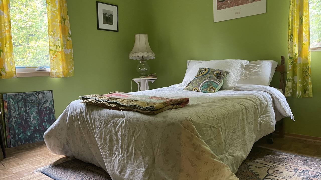 Photo of Bedroom in Lindsay