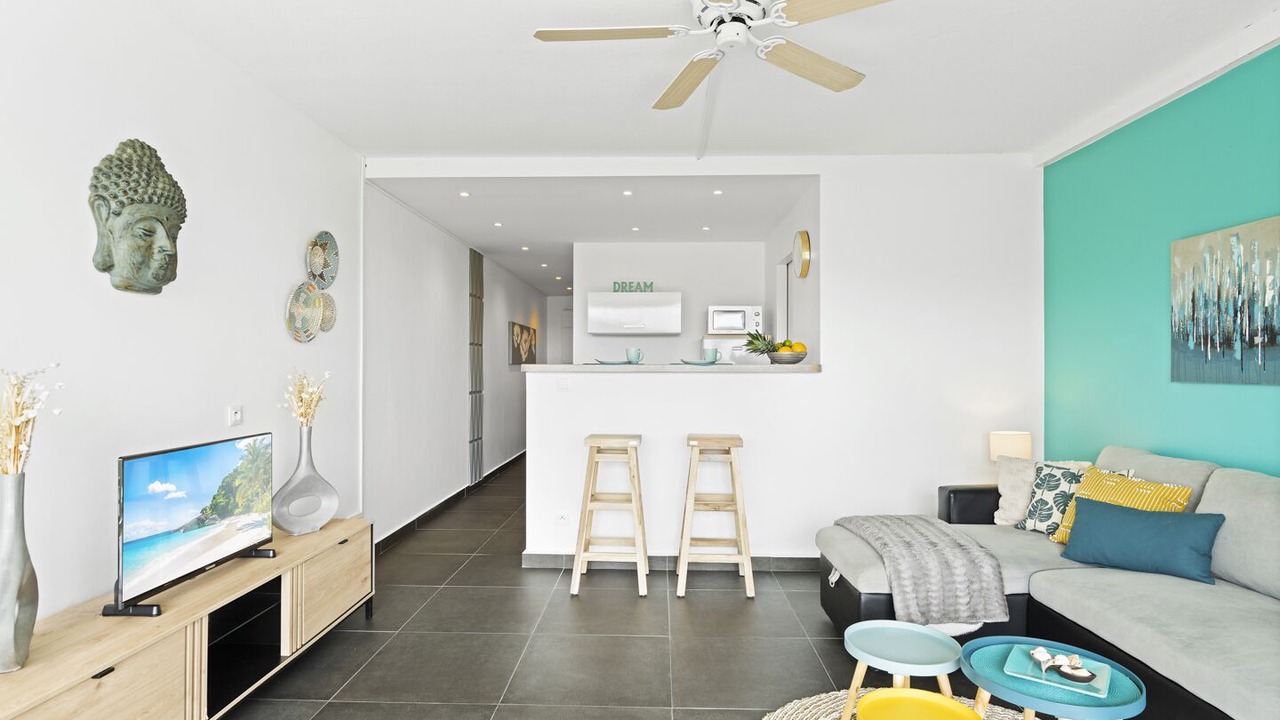 Photo of Livingroom in Orient Bay