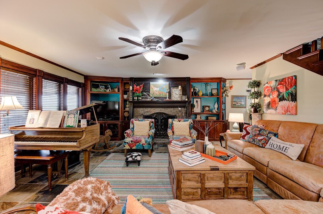 Photo of Livingroom in Edmond