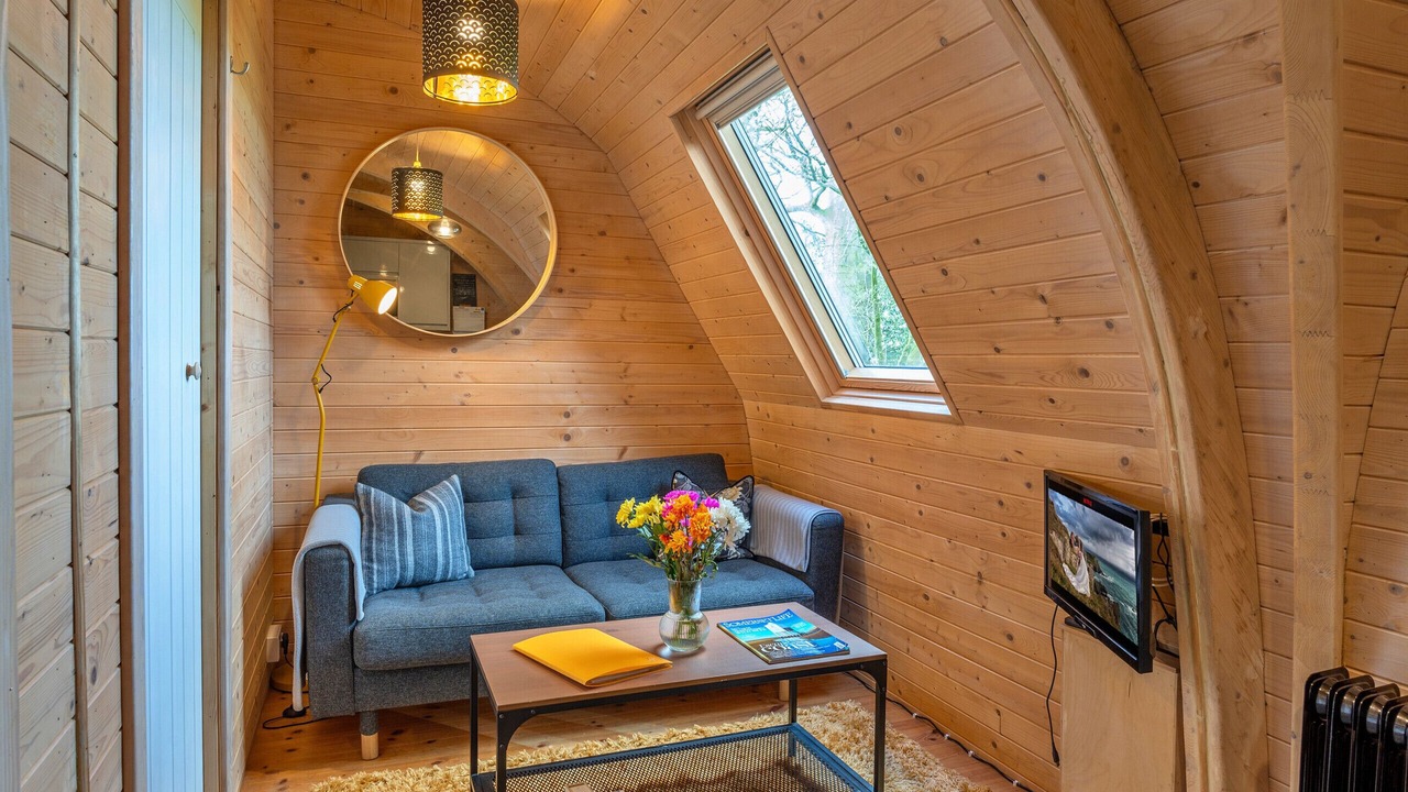 Photo of Livingroom in Shoscombe